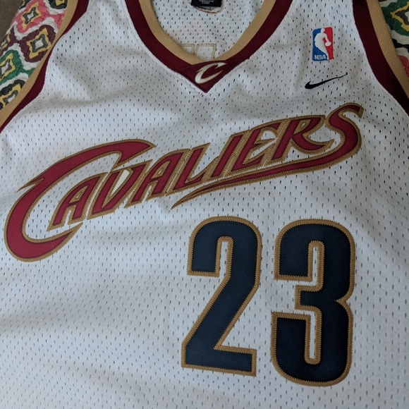 Nike LeBron 3 4 11 12 jersey sz 9 - Picture 3 of 6